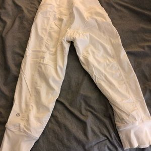 Lululemon capris joggers